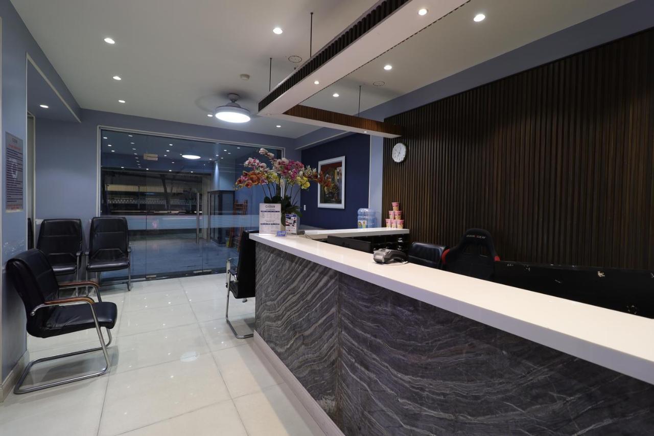 Reddoorz Plus & Cloud 9 Quang Trung Hotel Cidade de Ho Chi Minh Exterior foto